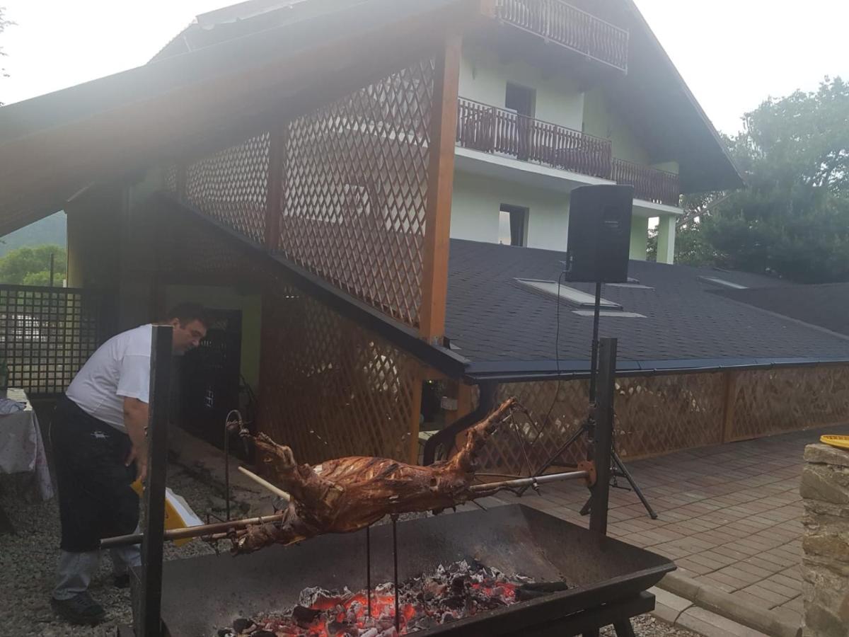 Grandemi Belvedere Bucovina Frasin Bagian luar foto